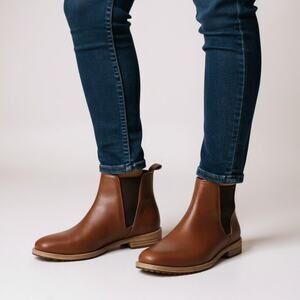 Nisolo Everyday Chelsea Boot – Brandy Leather – Women’s Size 10